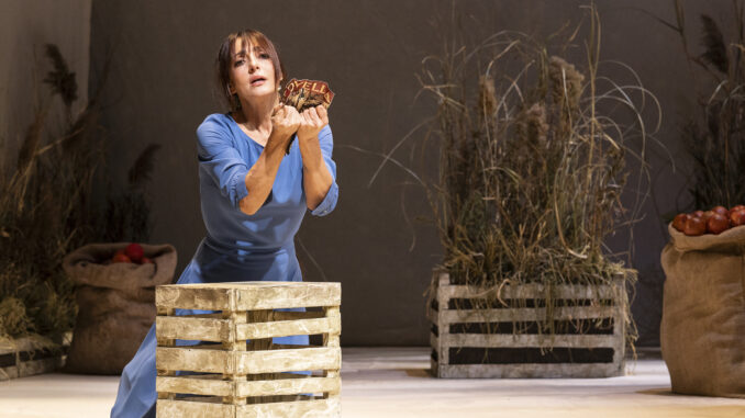 Ambra Angiolini_Oliva Denaro∏Laila Pozzo08 Ambra Angiolini_Oliva Denaro@LailaPozzo
