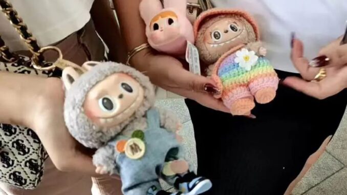 Pop Mart Labubu Pop Mart Labubu