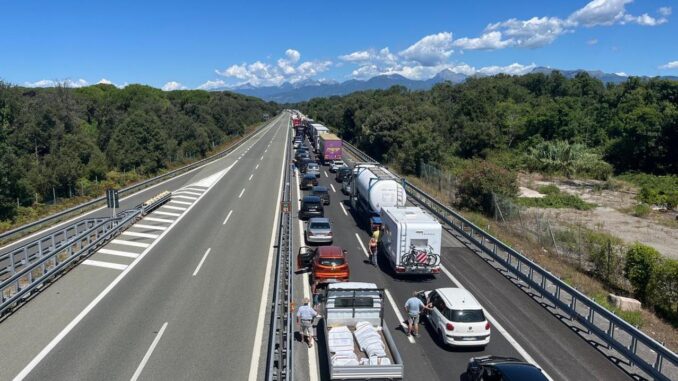 Autocisterna A12
