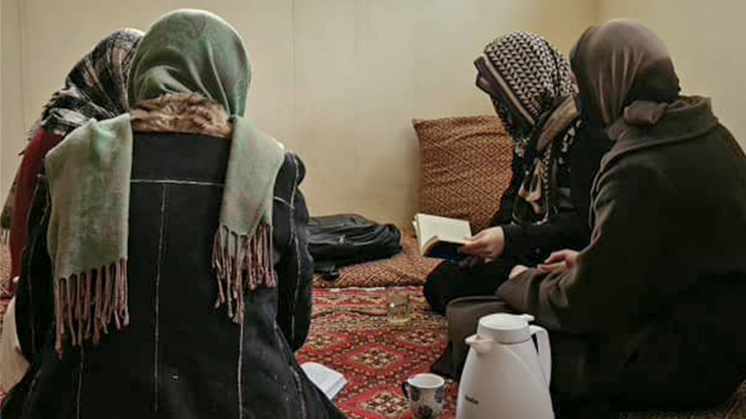 donna abusata afganistan