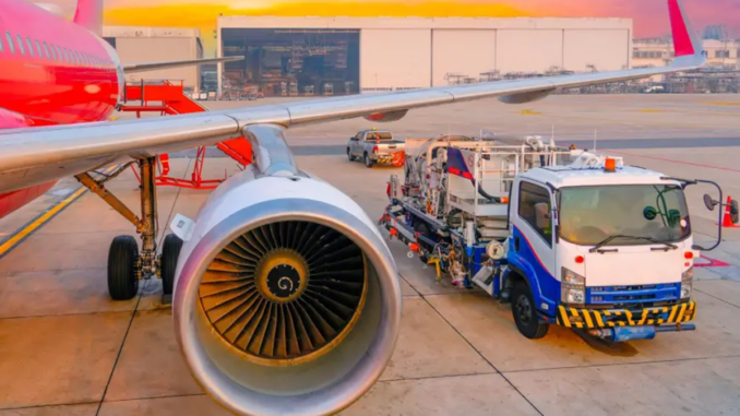 aereo trasporto carburante