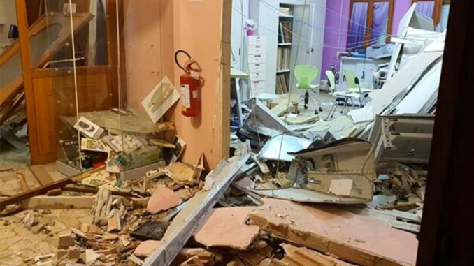 assalto bancomat rimini