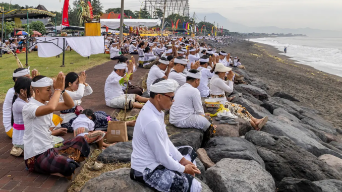 bali giorno silenzio