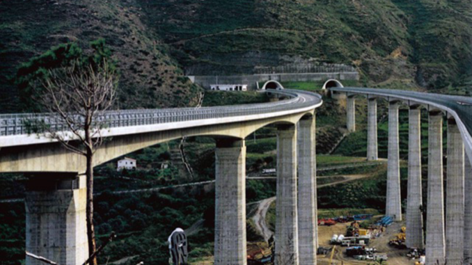 autostrade collasso